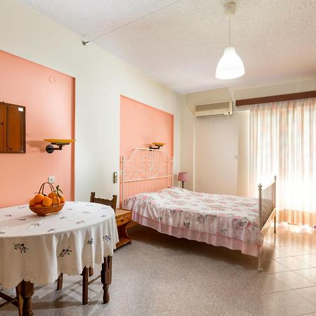 Cozy Archangelos Apartments With Private Parking 외부 사진