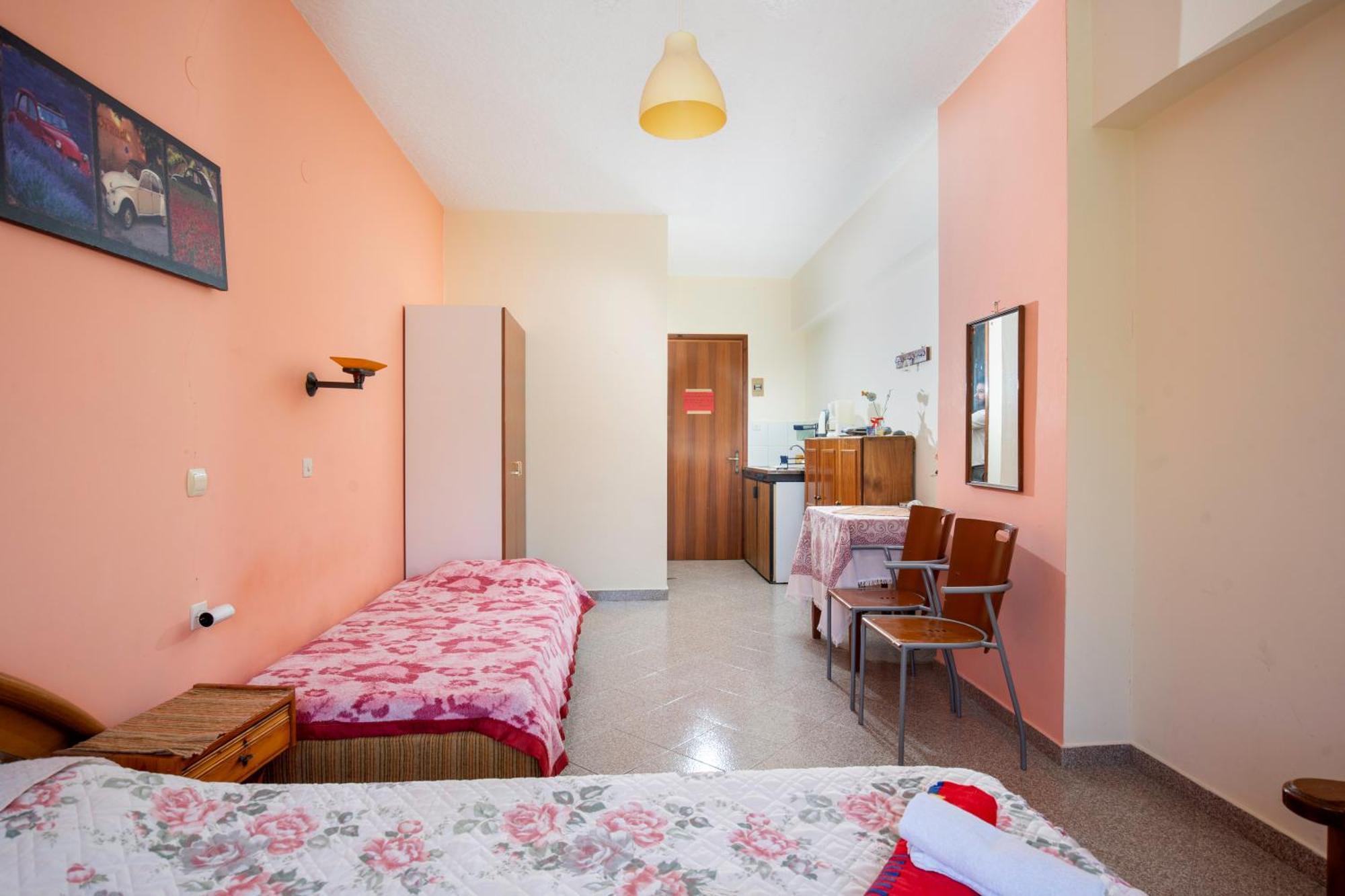 Cozy Archangelos Apartments With Private Parking 외부 사진