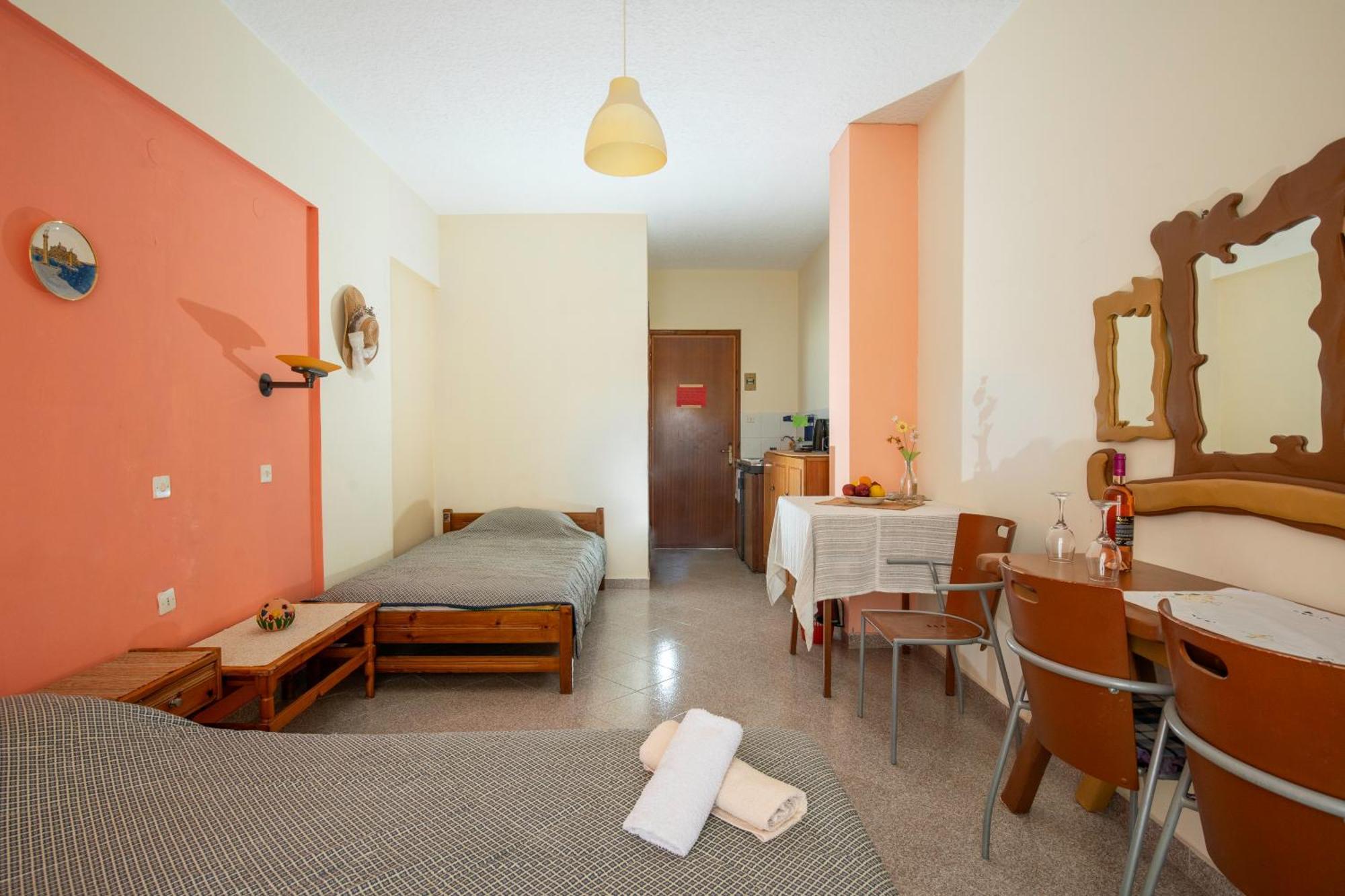 Cozy Archangelos Apartments With Private Parking 외부 사진
